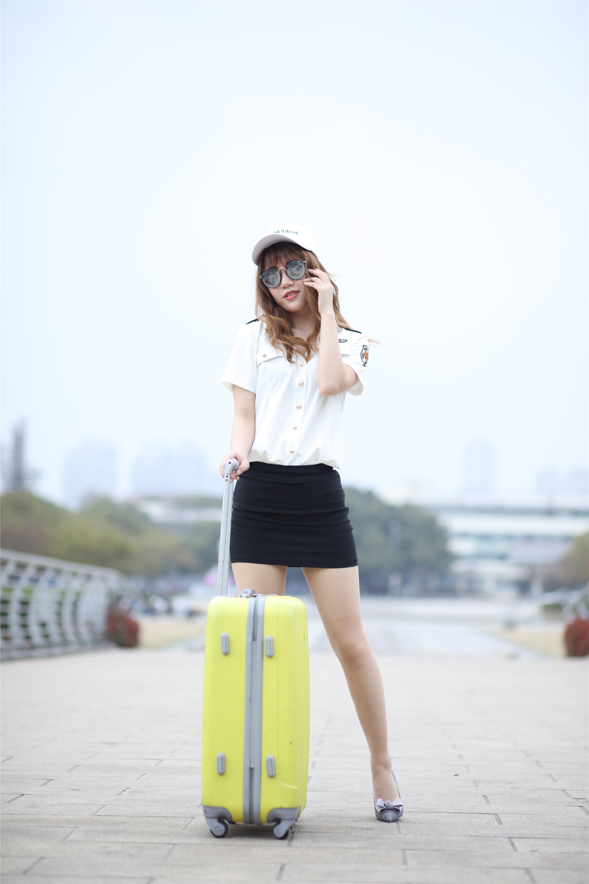 奈丝写真 NO.081 高高-天桥上的制服girl